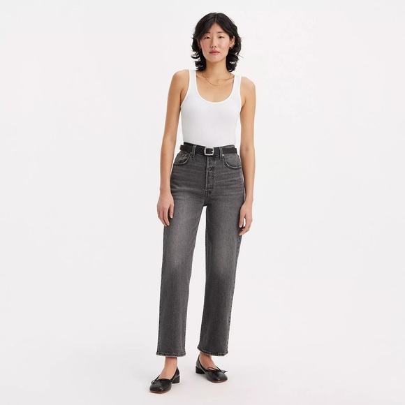 Like New Levi’s RIBCAGE STRAIGHT ANKLE WOMEN'S JEANS in Washed Black Size 25 - Picture 1 of 8